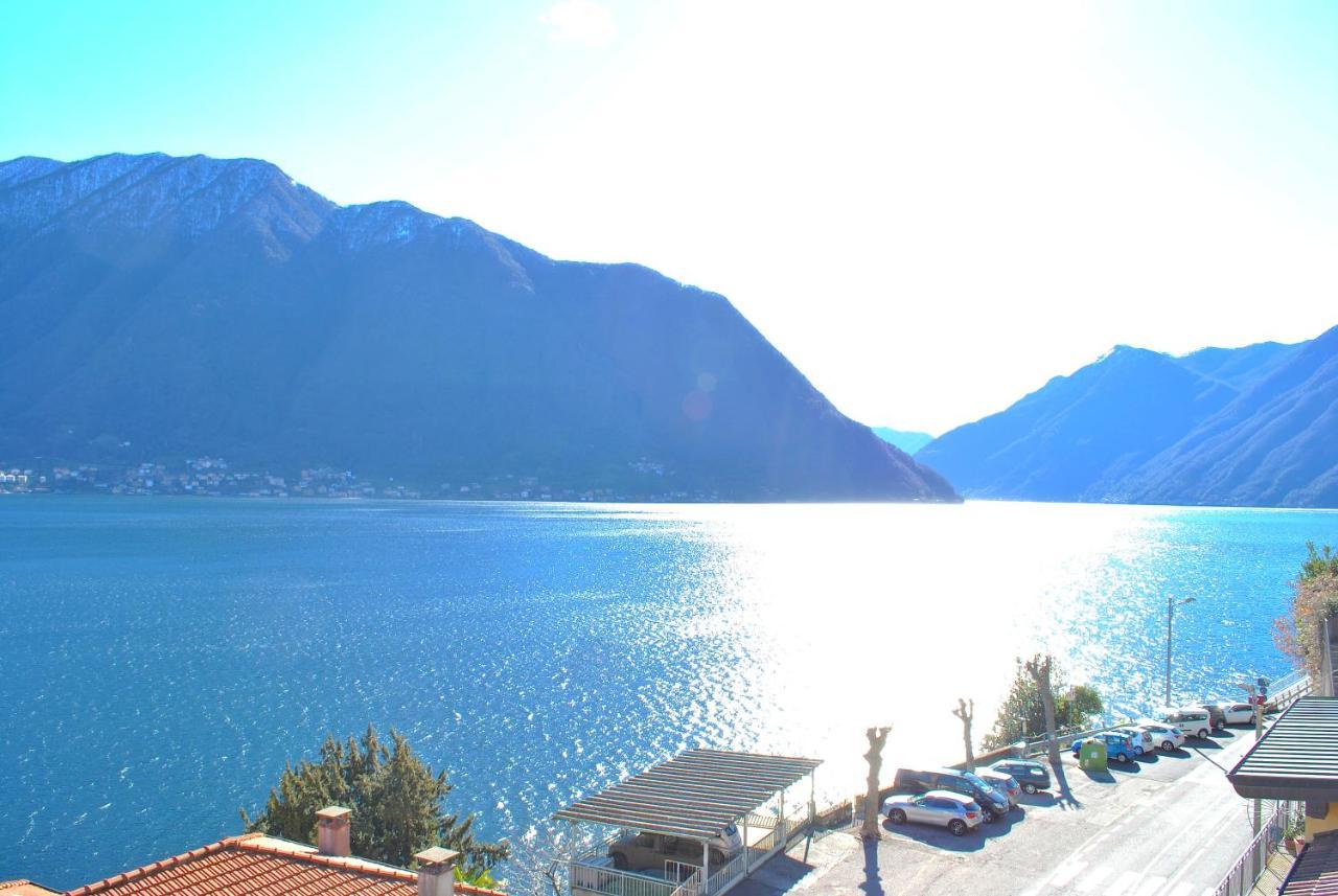 Apartment With Lake View Сала Комачина Екстериор снимка